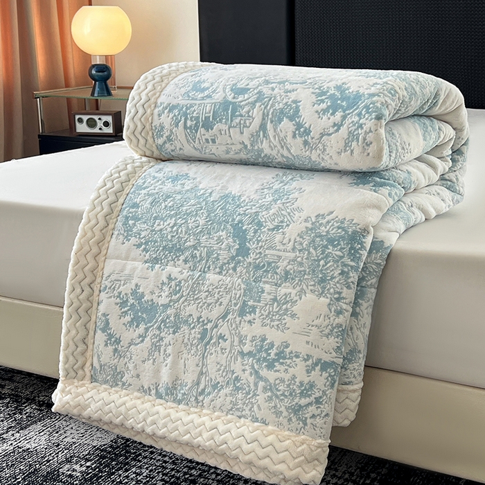 91家纺网 家纺一手货源 找家纺 倾慕家纺 2026新款雕花绒贝贝绒三层复合保暖毯 三层毯云思木想蓝