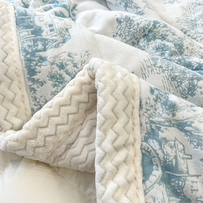 91家纺网 家纺一手货源 找家纺 倾慕家纺 2026新款雕花绒贝贝绒三层复合保暖毯 三层毯云思木想蓝