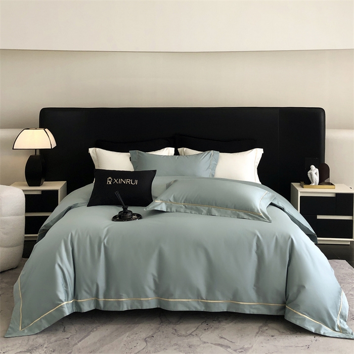 91家纺网 家纺一手货源 找家纺 馨蕊家居 2025秋冬新品100S高奢典藏绣花四件套-巴塞罗那 巴塞罗那-晞蓝