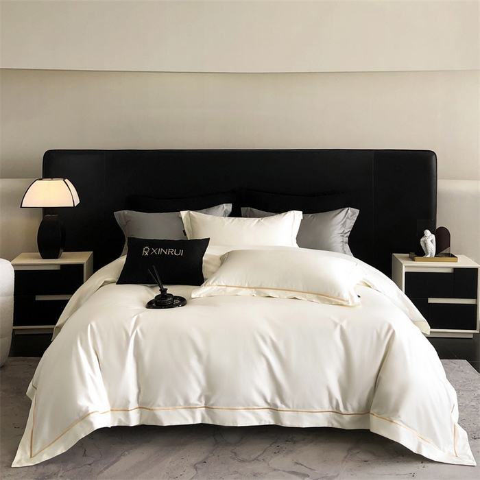 91家纺网 家纺一手货源 找家纺 馨蕊家居 2025秋冬新品100S高奢典藏绣花四件套-巴塞罗那 巴塞罗那-月光白