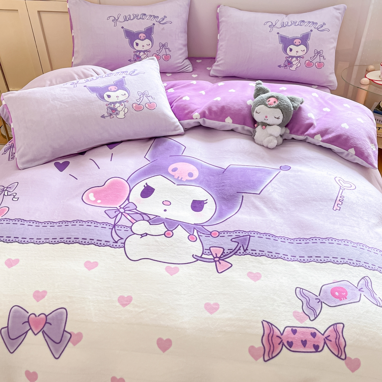 91家纺网 家纺一手货源 找家纺 博雅 2025新款三丽鸥正版授权高克重大版牛奶绒四件套 牛奶绒大版-气球库洛米