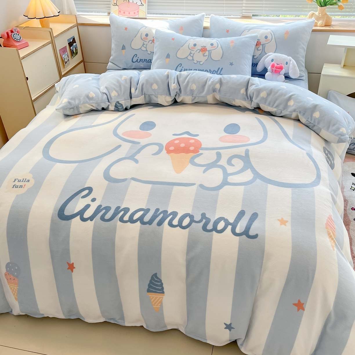 91家纺网 家纺一手货源 找家纺 博雅 2025新款三丽鸥正版授权高克重大版牛奶绒四件套 牛奶绒大版-冰淇淋玉桂狗