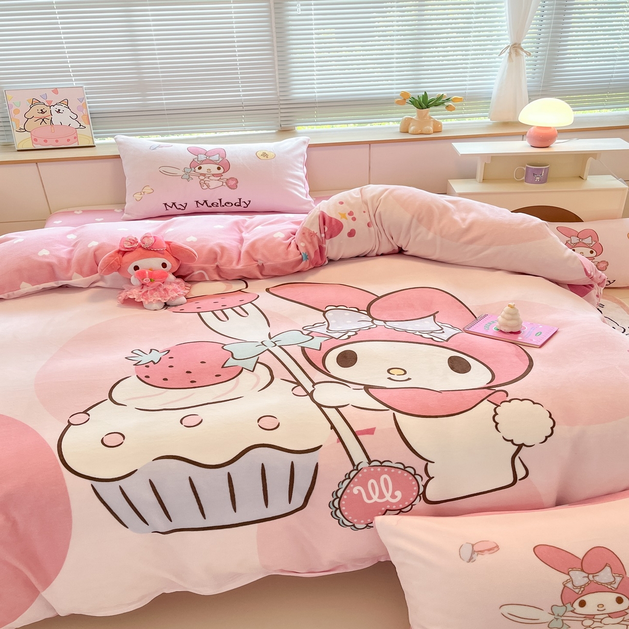 91家纺网 家纺一手货源 找家纺 博雅 2025新款三丽鸥正版授权高克重大版牛奶绒四件套 牛奶绒大版-蛋糕美乐蒂