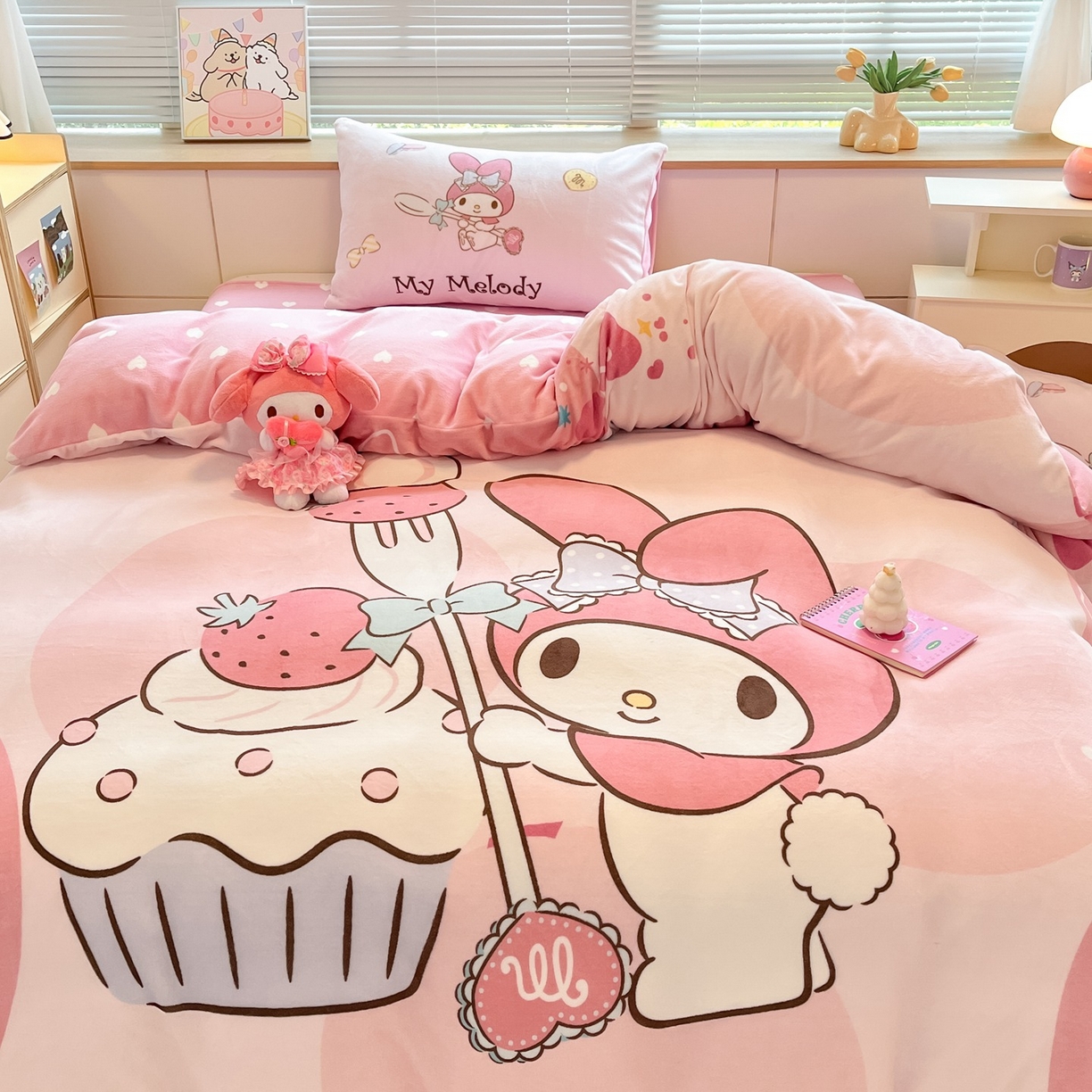 91家纺网 家纺一手货源 找家纺 博雅 2025新款三丽鸥正版授权高克重大版牛奶绒四件套 牛奶绒大版-蛋糕美乐蒂