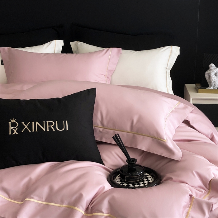 91家纺网 家纺一手货源 找家纺 馨蕊家居 2025秋冬新品100S高奢典藏绣花四件套-巴塞罗那 巴塞罗那-粉米白