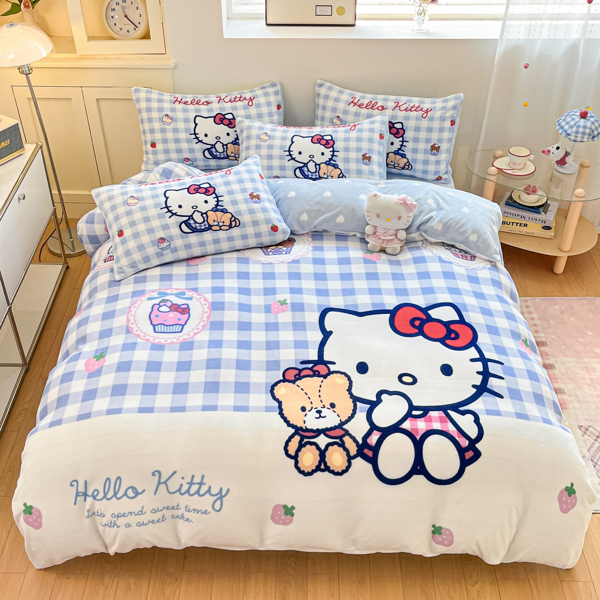 博雅 2025新款三丽鸥正版授权高克重大版牛奶绒四件套 牛奶绒大版-蓝格KT