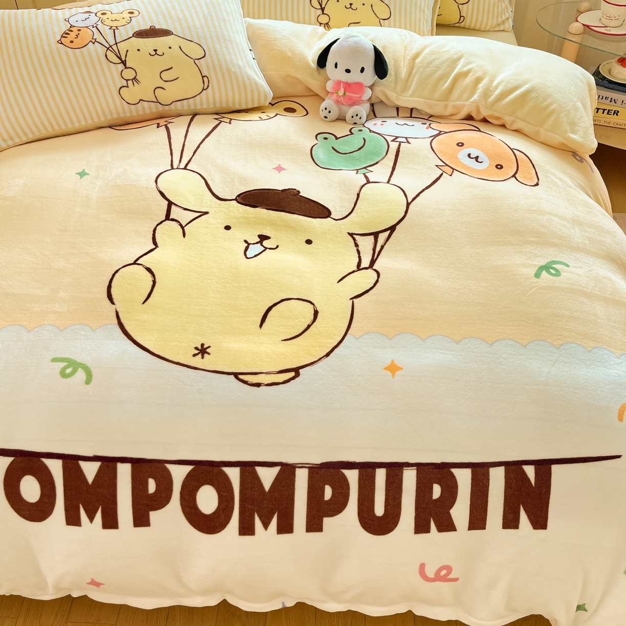 91家纺网 家纺一手货源 找家纺 博雅 2025新款三丽鸥正版授权高克重大版牛奶绒四件套 牛奶绒大版-气球布丁狗