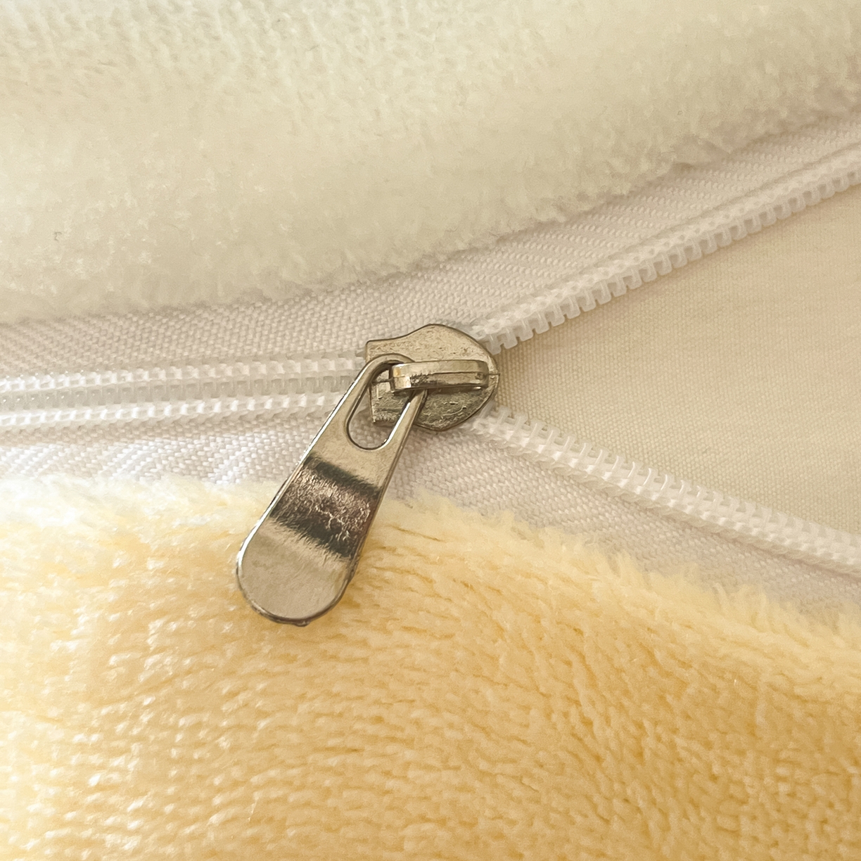 91家纺网 家纺一手货源 找家纺 博雅 2025新款三丽鸥正版授权高克重大版牛奶绒四件套 牛奶绒大版-气球布丁狗