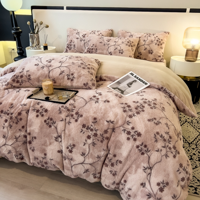 91家纺网 家纺一手货源 找家纺 倾慕家纺 2026新款高克重兔毛绒保暖四件套 浅芳