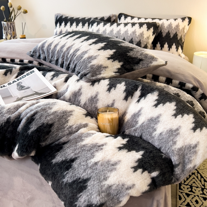 91家纺网 家纺一手货源 找家纺 倾慕家纺 2026新款高克重兔毛绒保暖单被套 泥点曲线灰