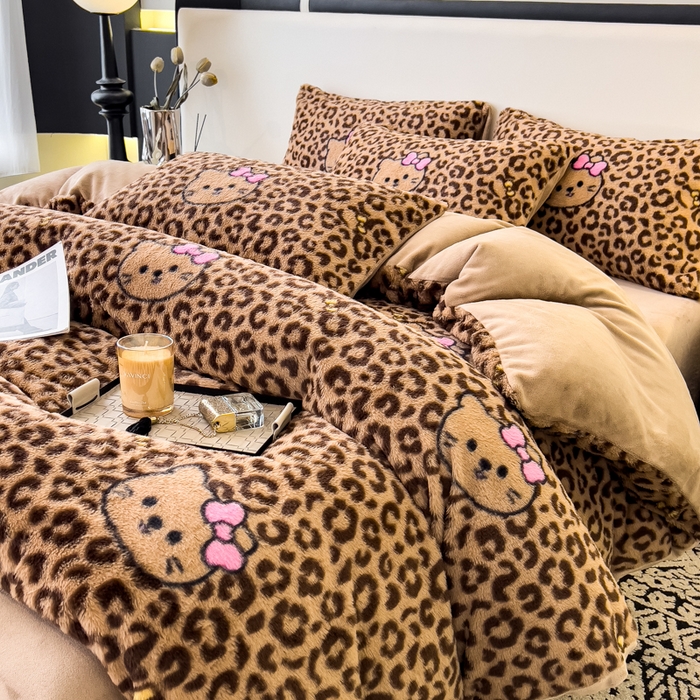 91家纺网 家纺一手货源 找家纺 倾慕家纺 2026新款高克重兔毛绒保暖单被套 猫咪豹纹