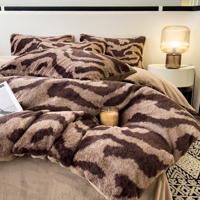 91家纺网 家纺一手货源 找家纺 倾慕家纺 2026新款高克重兔毛绒保暖四件套 岩纹