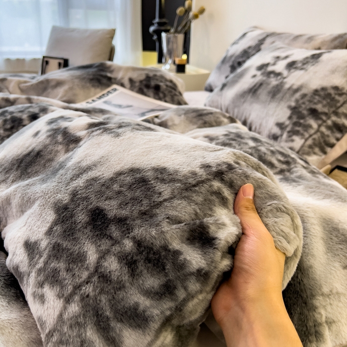 91家纺网 家纺一手货源 找家纺 倾慕家纺 2026新款高克重兔毛绒保暖四件套 疏影灰