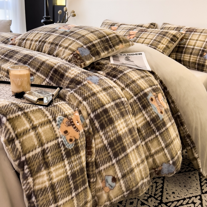 91家纺网 家纺一手货源 找家纺 倾慕家纺 2026新款高克重兔毛绒保暖四件套 线格熊黑灰