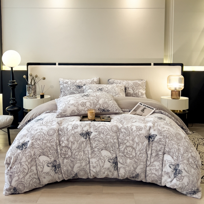 倾慕家纺 2026新款高克重兔毛绒保暖四件套 蝶影灰