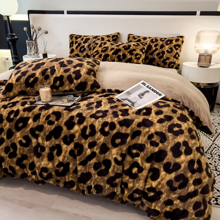 91家纺网 家纺一手货源 找家纺 倾慕家纺 2026新款高克重兔毛绒保暖四件套 金豹纹