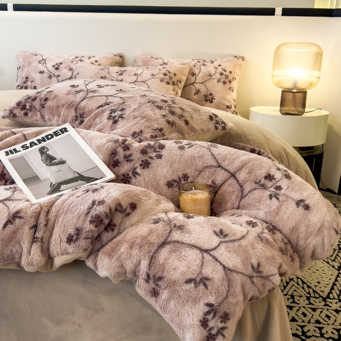 91家纺网 家纺一手货源 找家纺 倾慕家纺 2026新款高克重兔毛绒保暖四件套 浅芳