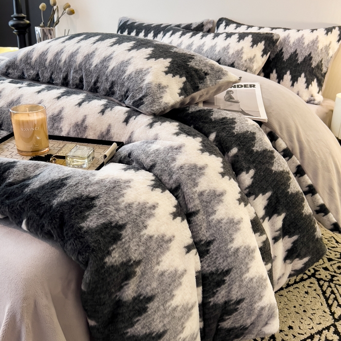 91家纺网 家纺一手货源 找家纺 倾慕家纺 2026新款高克重兔毛绒保暖单被套 泥点曲线灰