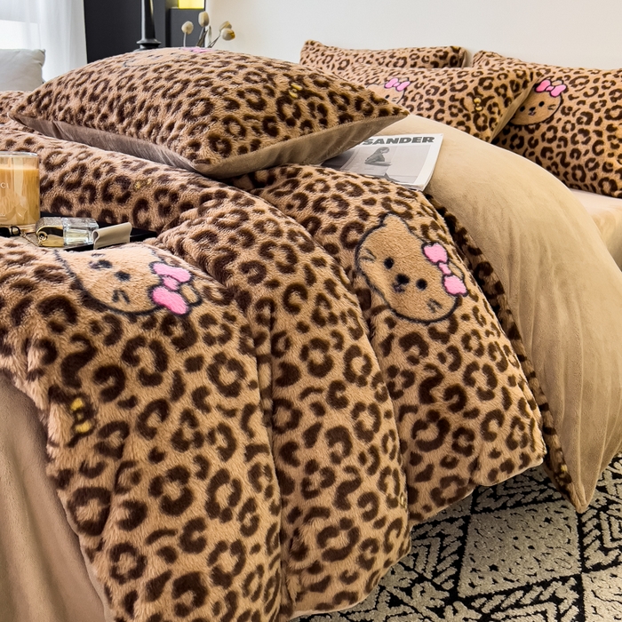 91家纺网 家纺一手货源 找家纺 倾慕家纺 2026新款高克重兔毛绒保暖四件套 猫咪豹纹