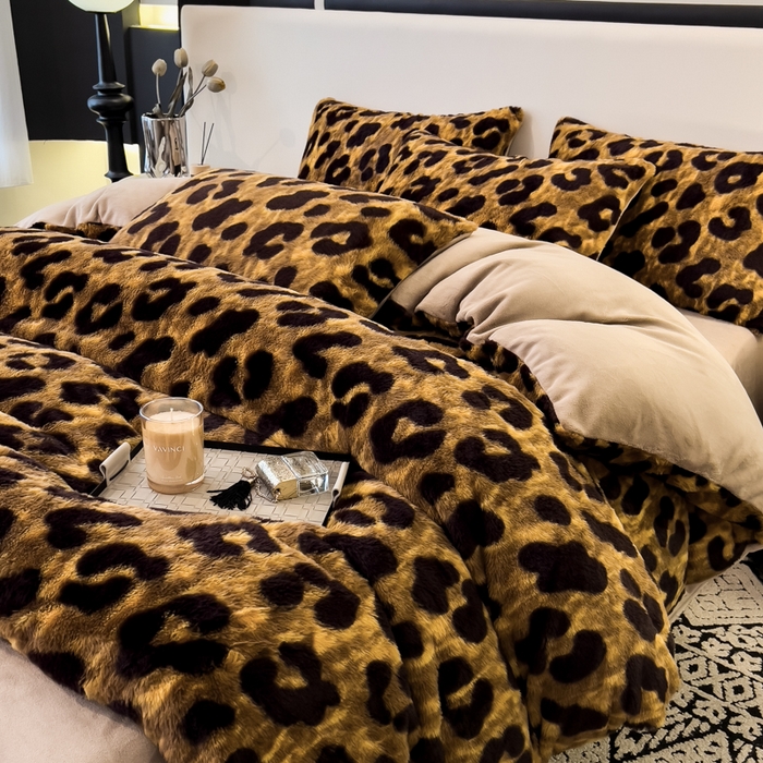 91家纺网 家纺一手货源 找家纺 倾慕家纺 2026新款高克重兔毛绒保暖四件套 金豹纹