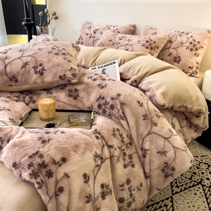 91家纺网 家纺一手货源 找家纺 倾慕家纺 2026新款高克重兔毛绒保暖四件套 浅芳