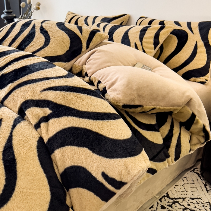 91家纺网 家纺一手货源 找家纺 （总）倾慕家纺 2025新款高克重兔毛绒保暖单被套