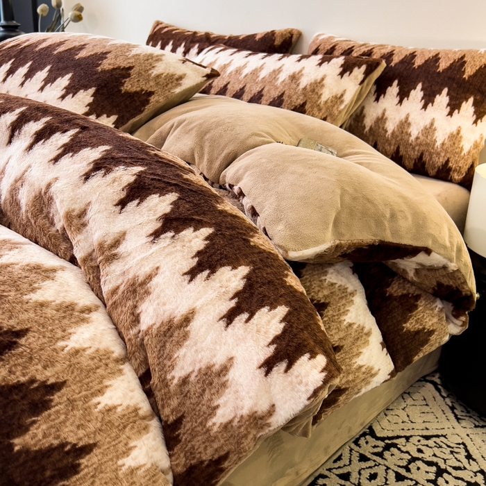 倾慕家纺 2026新款高克重兔毛绒保暖单被套 泥点曲线咖