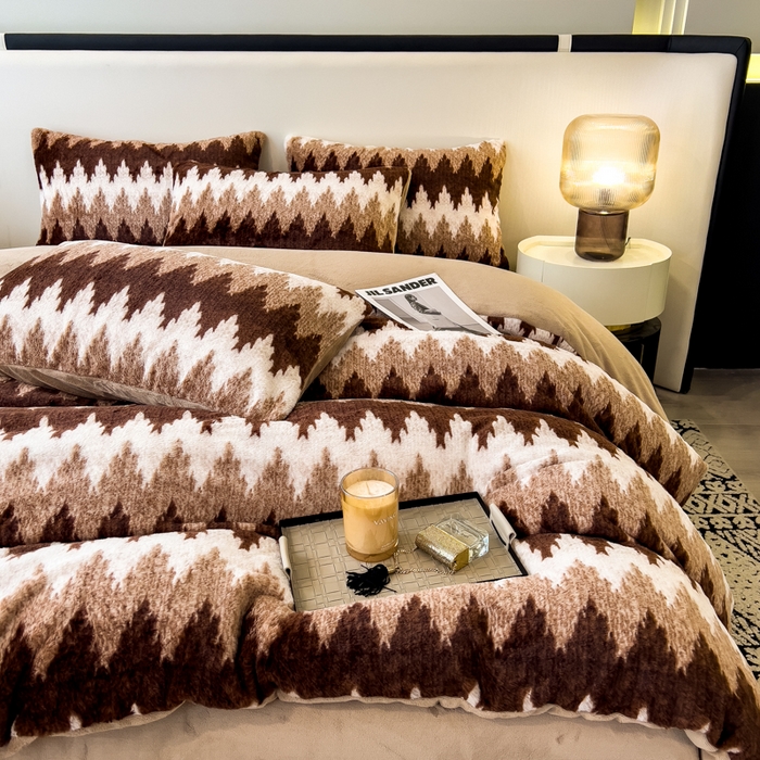 91家纺网 家纺一手货源 找家纺 倾慕家纺 2026新款高克重兔毛绒保暖单被套 泥点曲线咖