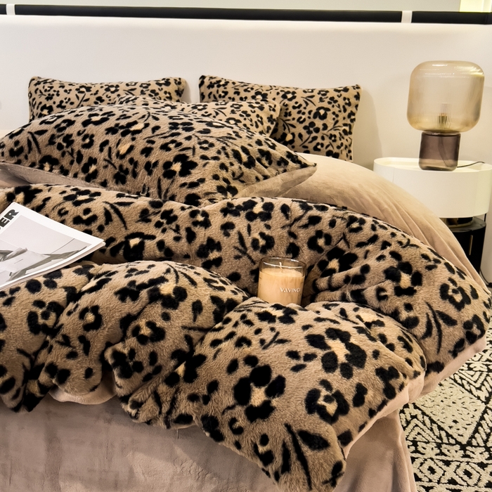 91家纺网 家纺一手货源 找家纺 倾慕家纺 2026新款高克重兔毛绒保暖单被套 花影咖