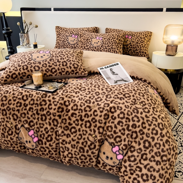 91家纺网 家纺一手货源 找家纺 倾慕家纺 2026新款高克重兔毛绒保暖单被套 猫咪豹纹