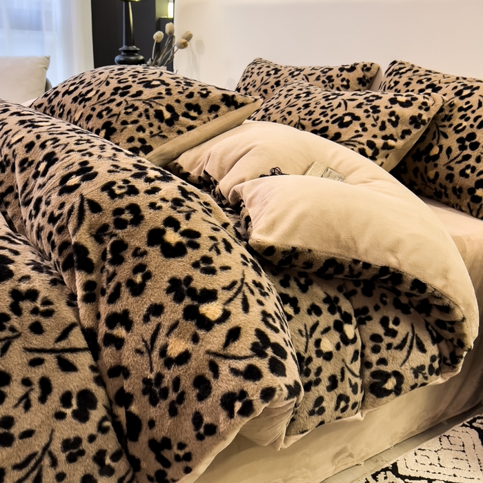 91家纺网 家纺一手货源 找家纺 倾慕家纺 2026新款高克重兔毛绒保暖四件套 花影咖