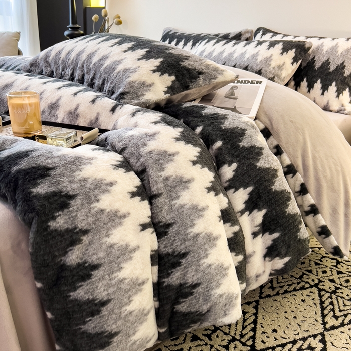 91家纺网 家纺一手货源 找家纺 倾慕家纺 2026新款高克重兔毛绒保暖单被套 泥点曲线灰