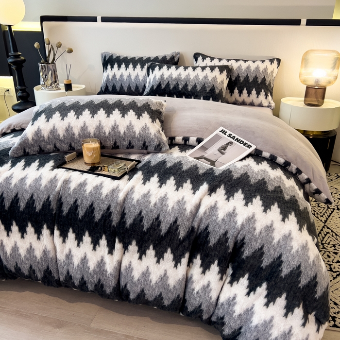 91家纺网 家纺一手货源 找家纺 倾慕家纺 2026新款高克重兔毛绒保暖单被套 泥点曲线灰