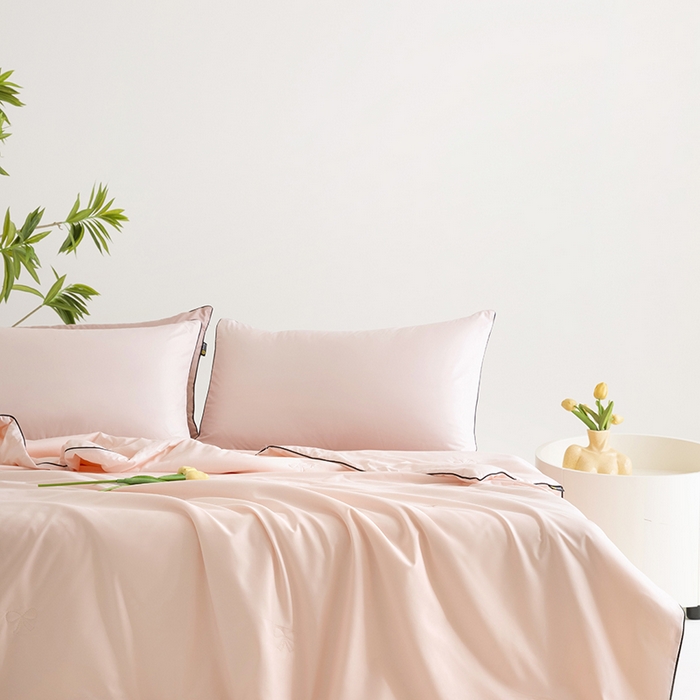 91家纺网 家纺一手货源 找家纺 汣沐生活 2025新款水洗真丝夏被夏被四件套 半熟蜜桃+豆蔻粉