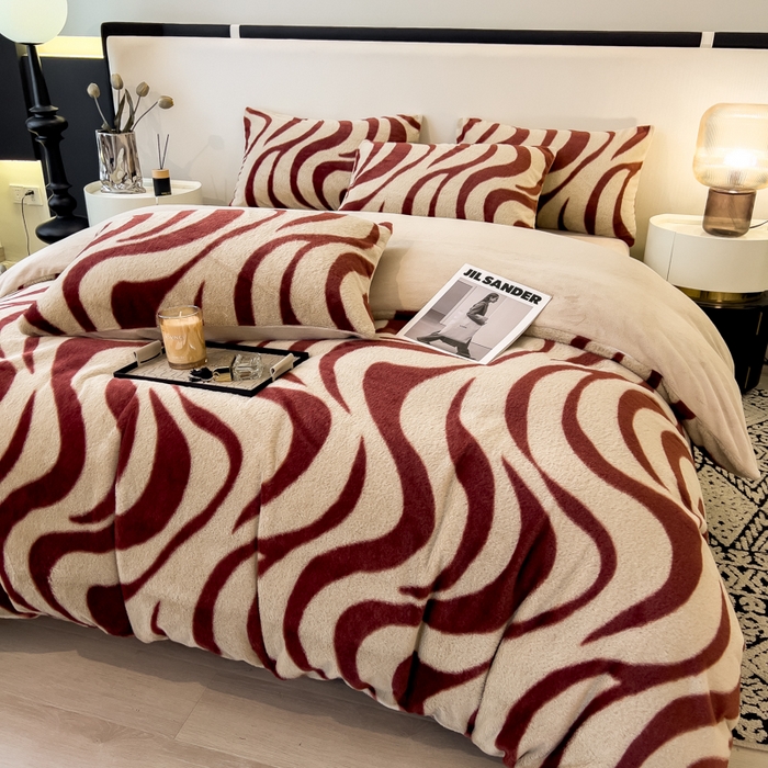 91家纺网 家纺一手货源 找家纺 倾慕家纺 2026新款高克重兔毛绒保暖单被套 斑马纹红