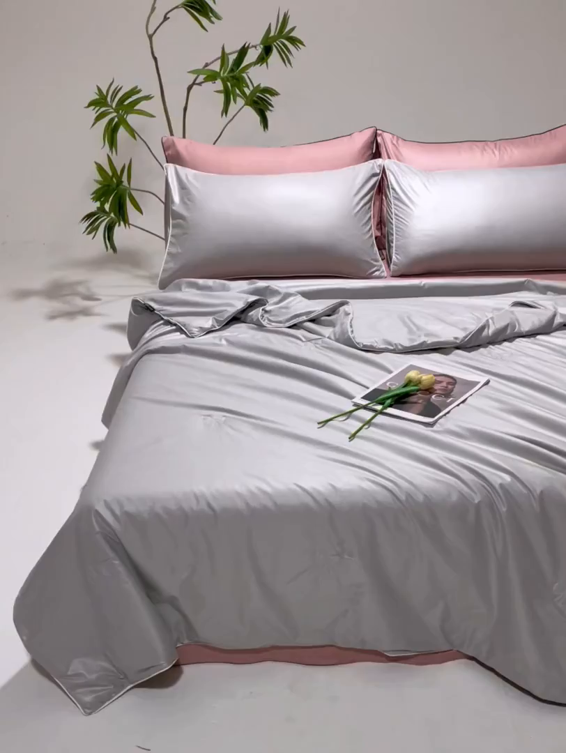 91家纺网 家纺一手货源 找家纺 汣沐生活 2025新款水洗真丝夏被夏被四件套 冰川灰+豆蔻粉
