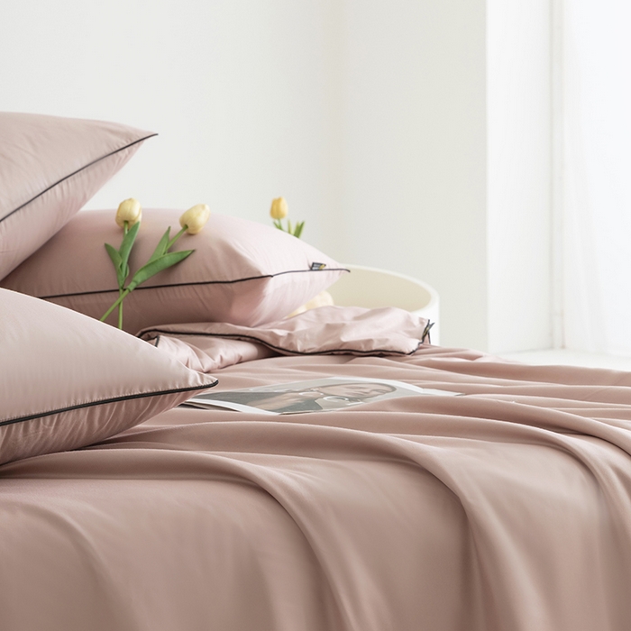 91家纺网 家纺一手货源 找家纺 汣沐生活 2025新款水洗真丝夏被夏被四件套 豆蔻粉+冰川灰