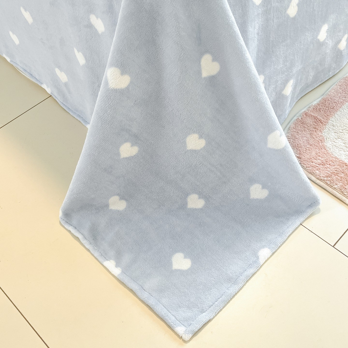 91家纺网 家纺一手货源 找家纺 博雅 2025新款三丽鸥正版授权高克重大版牛奶绒四件套 牛奶绒大版-云朵玉桂狗