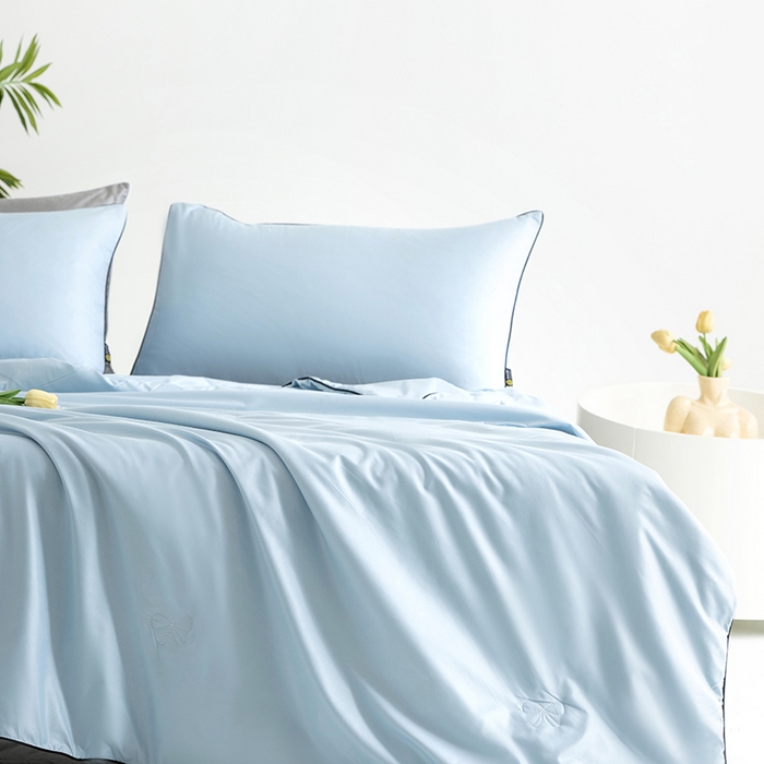 91家纺网 家纺一手货源 找家纺 汣沐生活 2025新款水洗真丝夏被夏被四件套 风铃兰+石墨灰