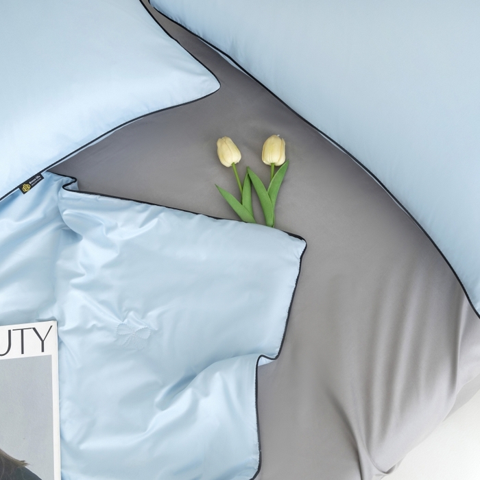 91家纺网 家纺一手货源 找家纺 汣沐生活 2025新款水洗真丝夏被夏被四件套 风铃兰+石墨灰