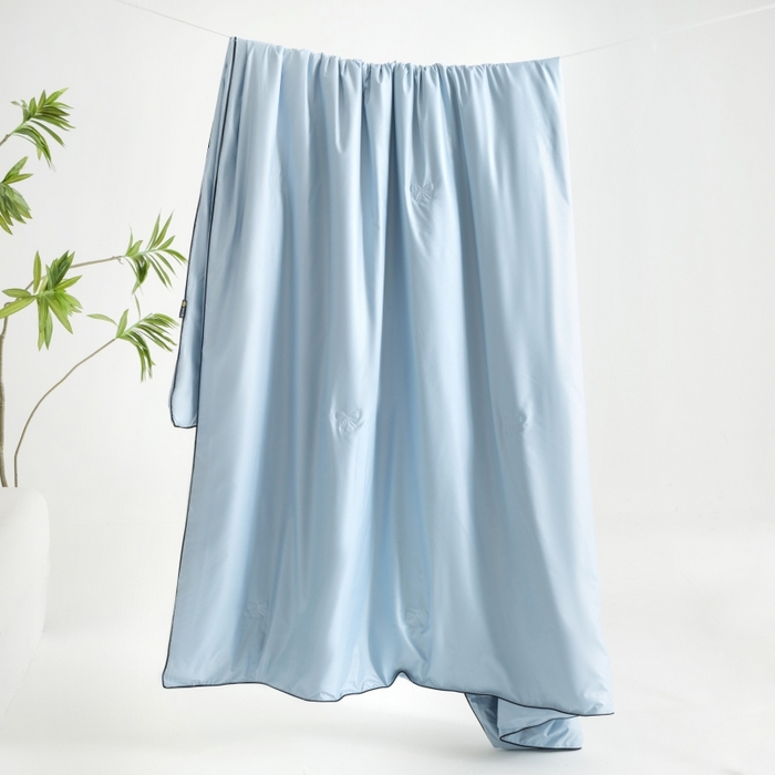 91家纺网 家纺一手货源 找家纺 汣沐生活 2025新款水洗真丝夏被夏被四件套 风铃兰+石墨灰