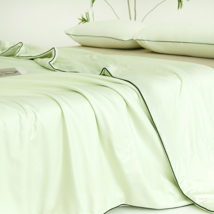 91家纺网 家纺一手货源 找家纺 汣沐生活 2025新款水洗真丝夏被夏被四件套 青草绿+肉桂茶