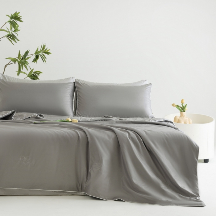 91家纺网 家纺一手货源 找家纺 汣沐生活 2025新款水洗真丝夏被夏被四件套 石墨灰+冰川灰