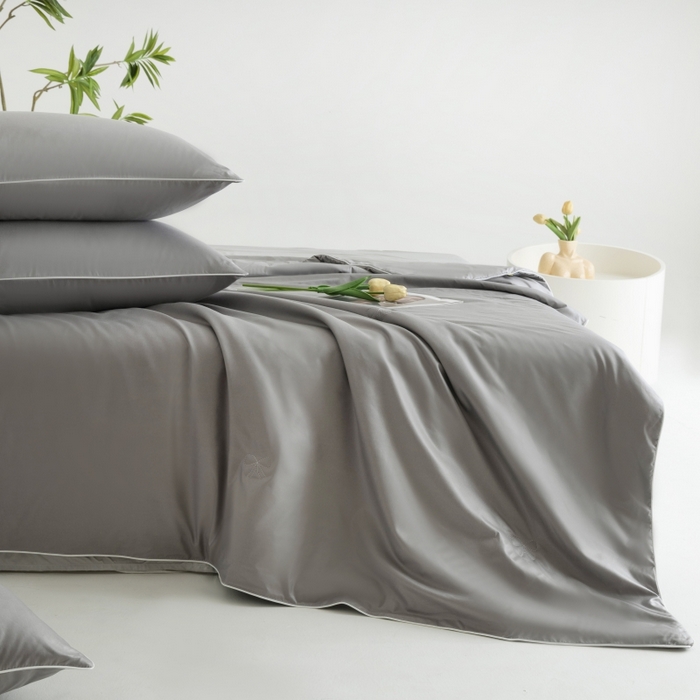 91家纺网 家纺一手货源 找家纺 汣沐生活 2025新款水洗真丝夏被夏被四件套 石墨灰+冰川灰