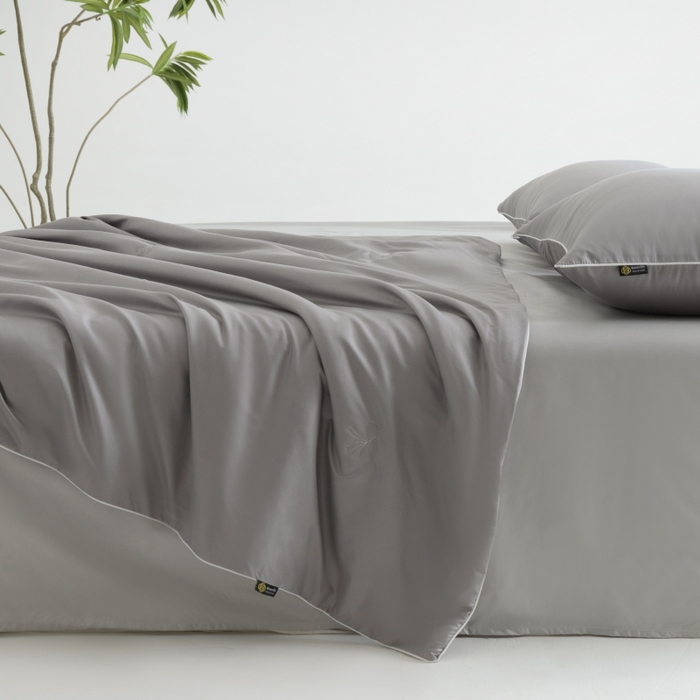 91家纺网 家纺一手货源 找家纺 汣沐生活 2025新款水洗真丝夏被夏被四件套 石墨灰+冰川灰