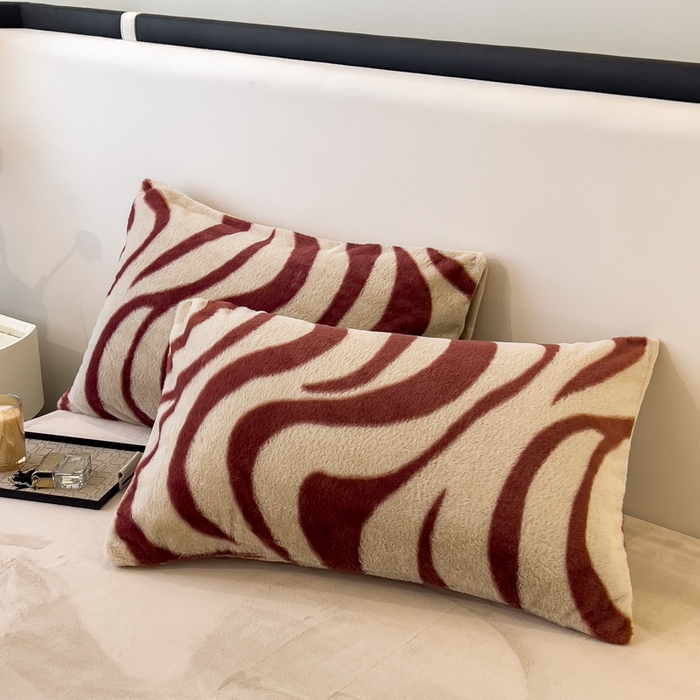 91家纺网 家纺一手货源 找家纺 （总）倾慕家纺 2025新款高克重兔毛绒保暖单枕套