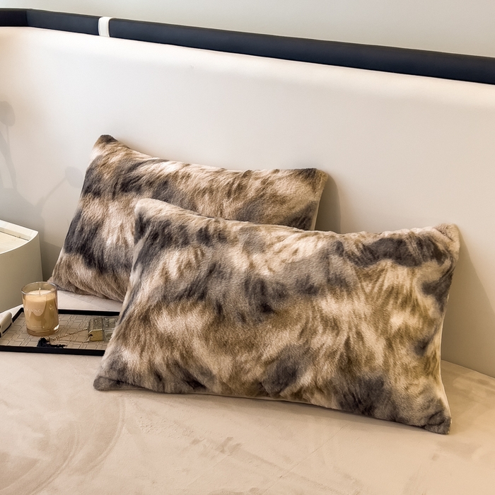 91家纺网 家纺一手货源 找家纺 （总）倾慕家纺 2025新款高克重兔毛绒保暖单枕套