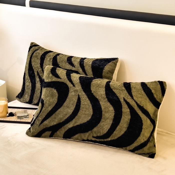 91家纺网 家纺一手货源 找家纺 （总）倾慕家纺 2025新款高克重兔毛绒保暖单枕套