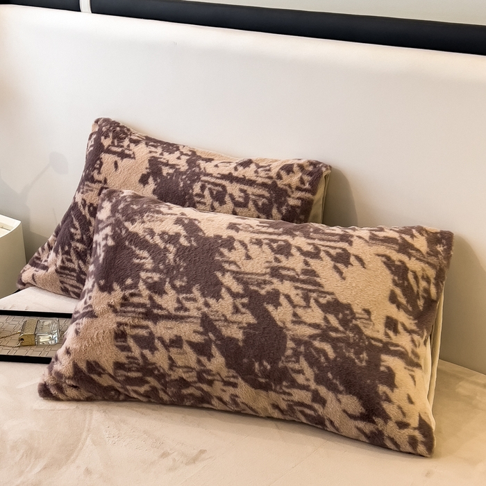 91家纺网 家纺一手货源 找家纺 （总）倾慕家纺 2025新款高克重兔毛绒保暖单枕套