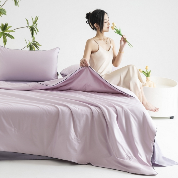 91家纺网 家纺一手货源 找家纺 汣沐生活 2025新款水洗真丝夏被夏被四件套 水雾紫+黛紫